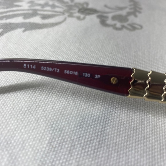 BVLGARI SERPENTI 8114 5239/T3
Square Burgundy Sunglasses - Picture 9 of 13